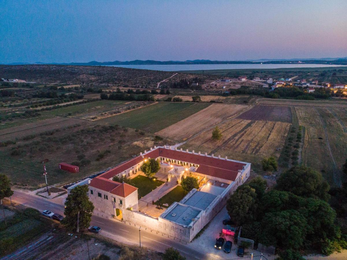 Brand New Villa Cara D Oro, Vrana Vrana  外观 照片