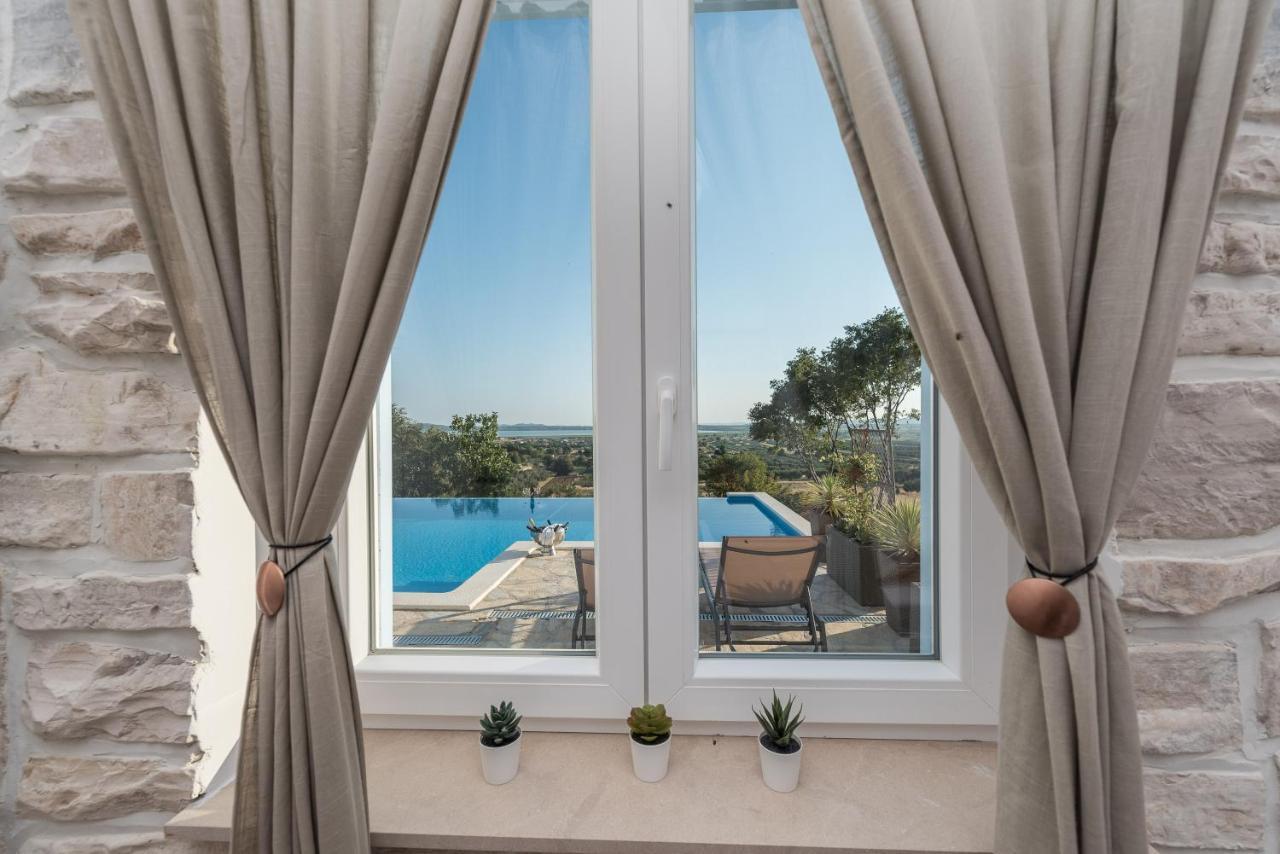 Brand New Villa Cara D Oro, Vrana Vrana  外观 照片