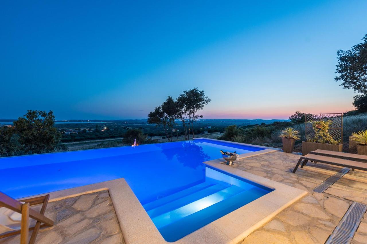Brand New Villa Cara D Oro, Vrana Vrana  外观 照片